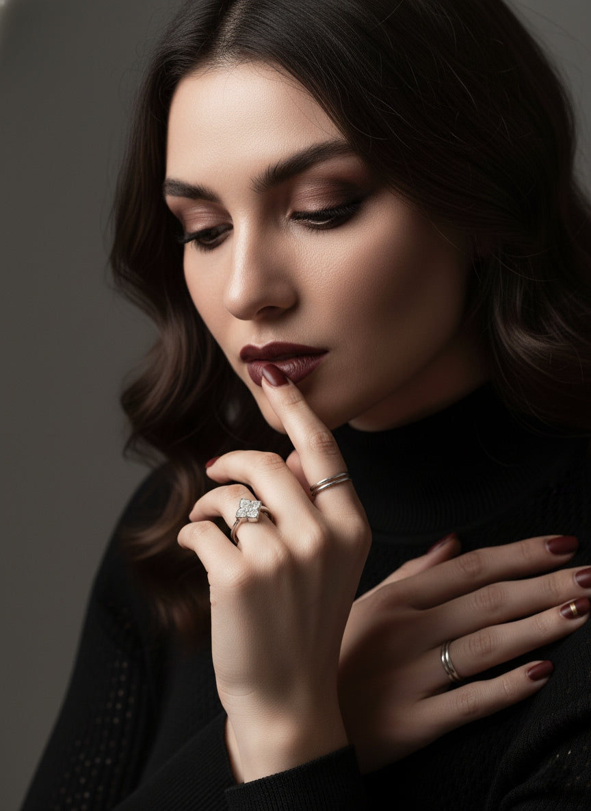 β¨ Radiant Clover Moissanite Ring β¨