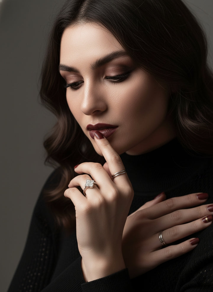 β¨ Radiant Clover Moissanite Ring β¨