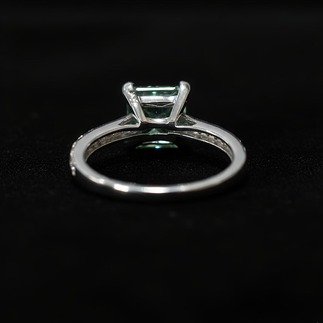 π Aurora Princess Ring
βWhere love meets light.β