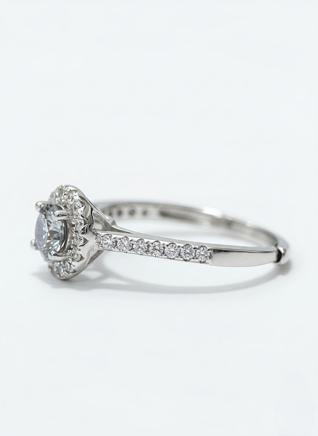 “Celeste Halo Ring”
