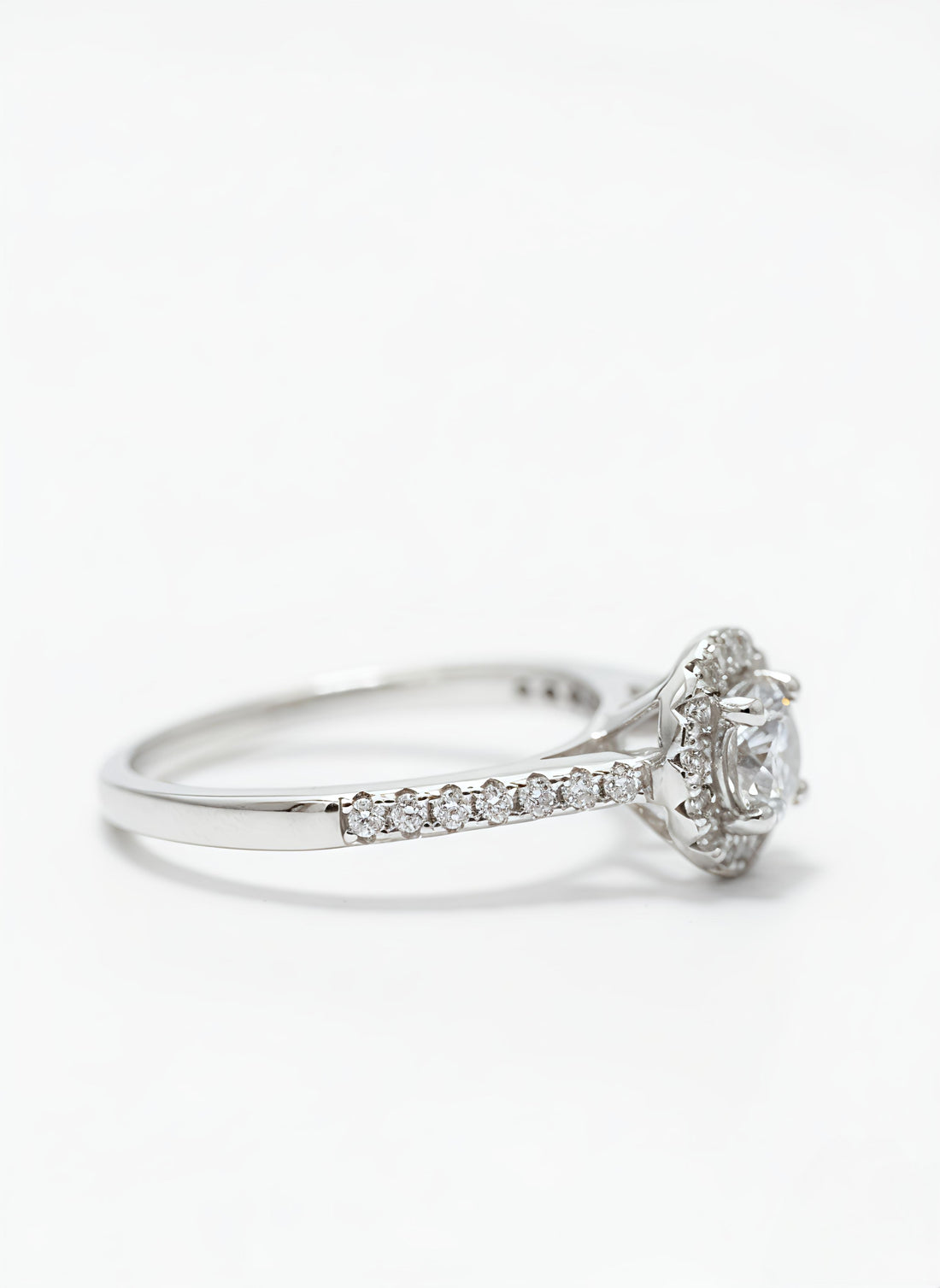 “Celeste Halo Ring”