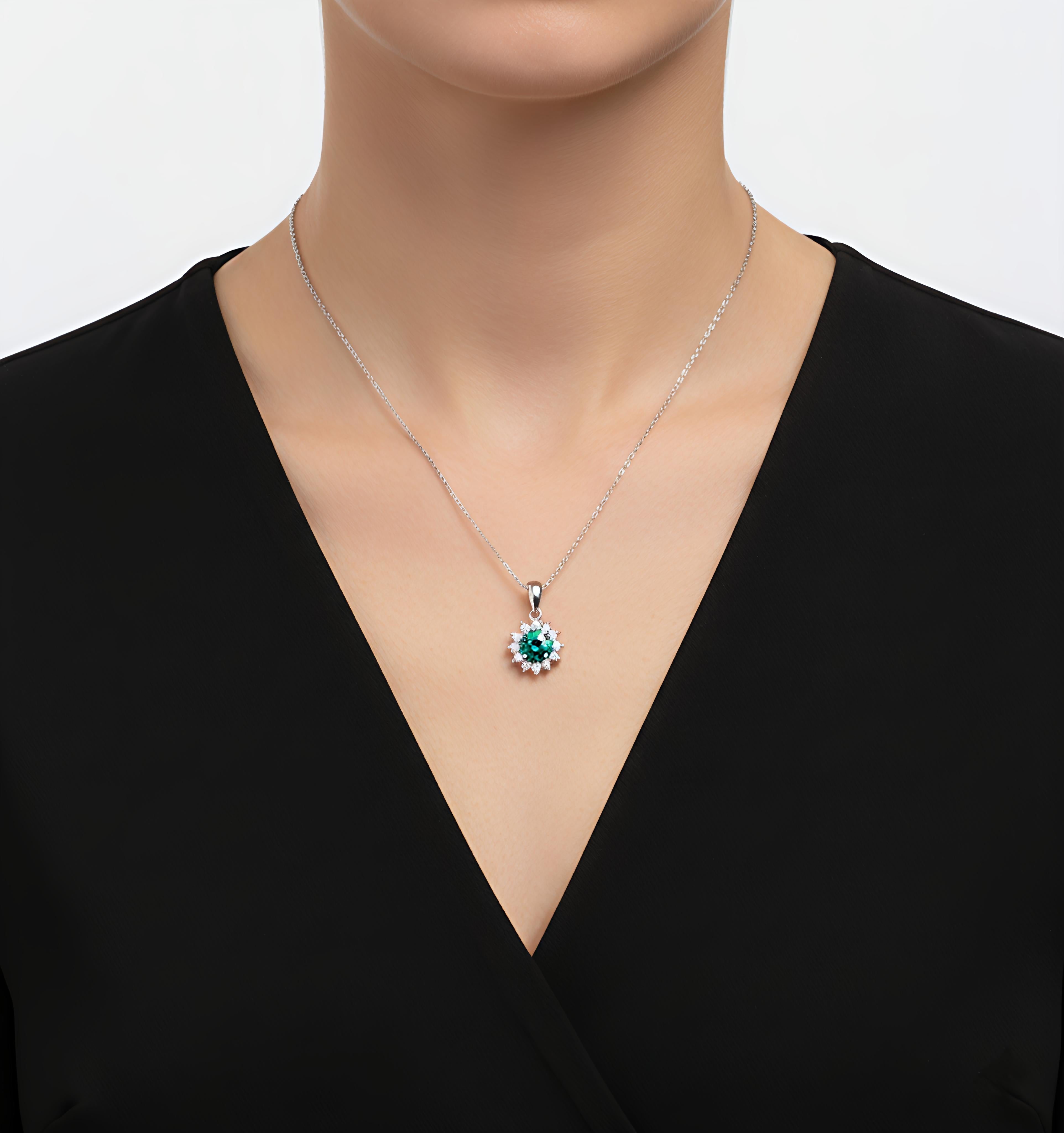 Celestia Bloom Moissanite Pendant Necklace – 1 Carat Round Moissanite Halo Necklace in White & Green Variants | 925 Sterling Silver 💎💚