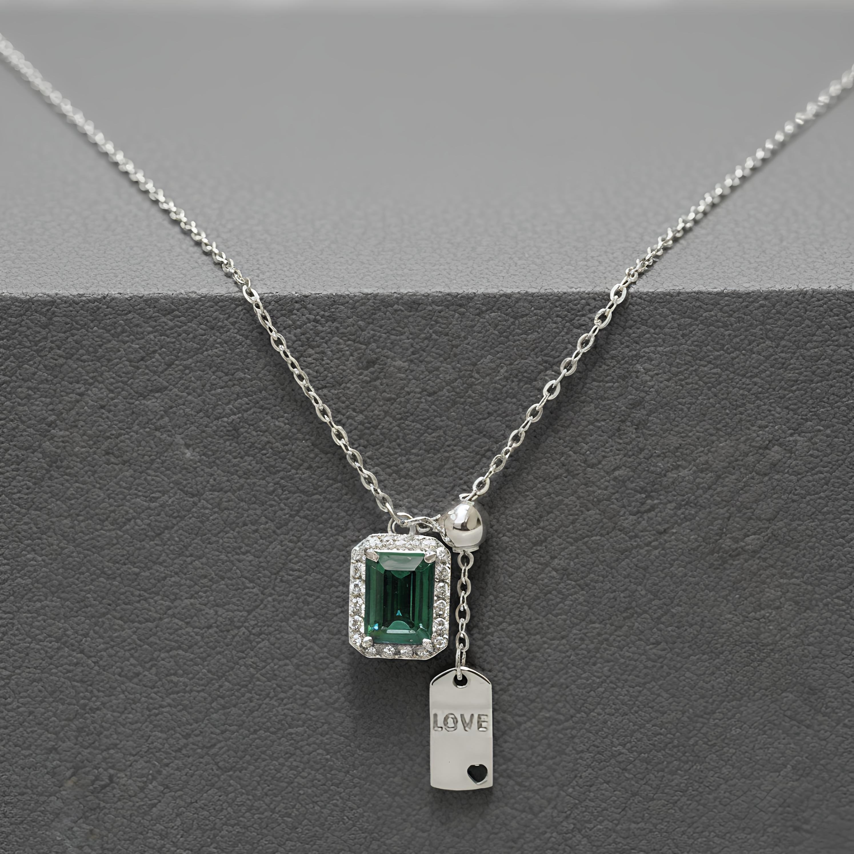 Serenité Love Charm Necklace 💚