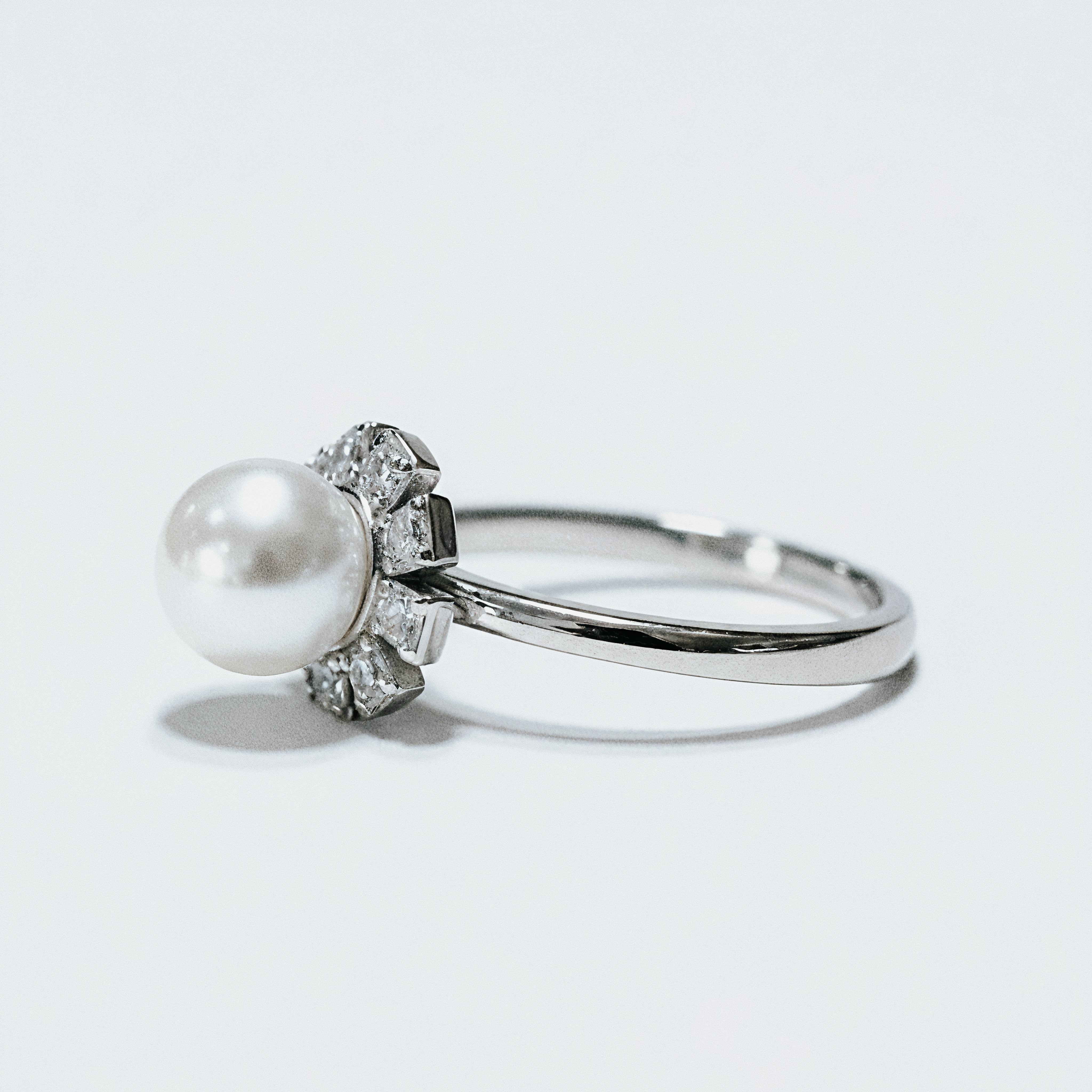 🌙 Starlight Pearl Bloom Ring 🌸