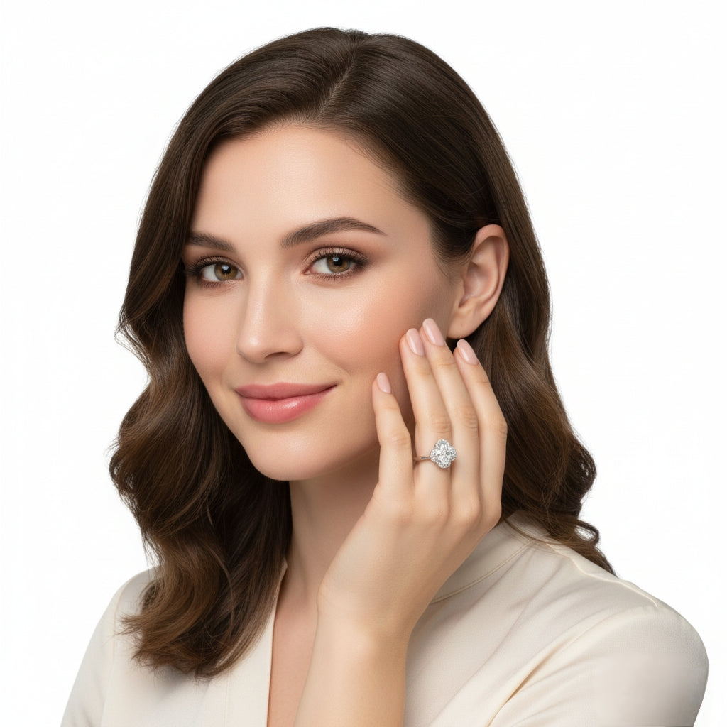 “Lustra Clover Ring 🌿💎 "