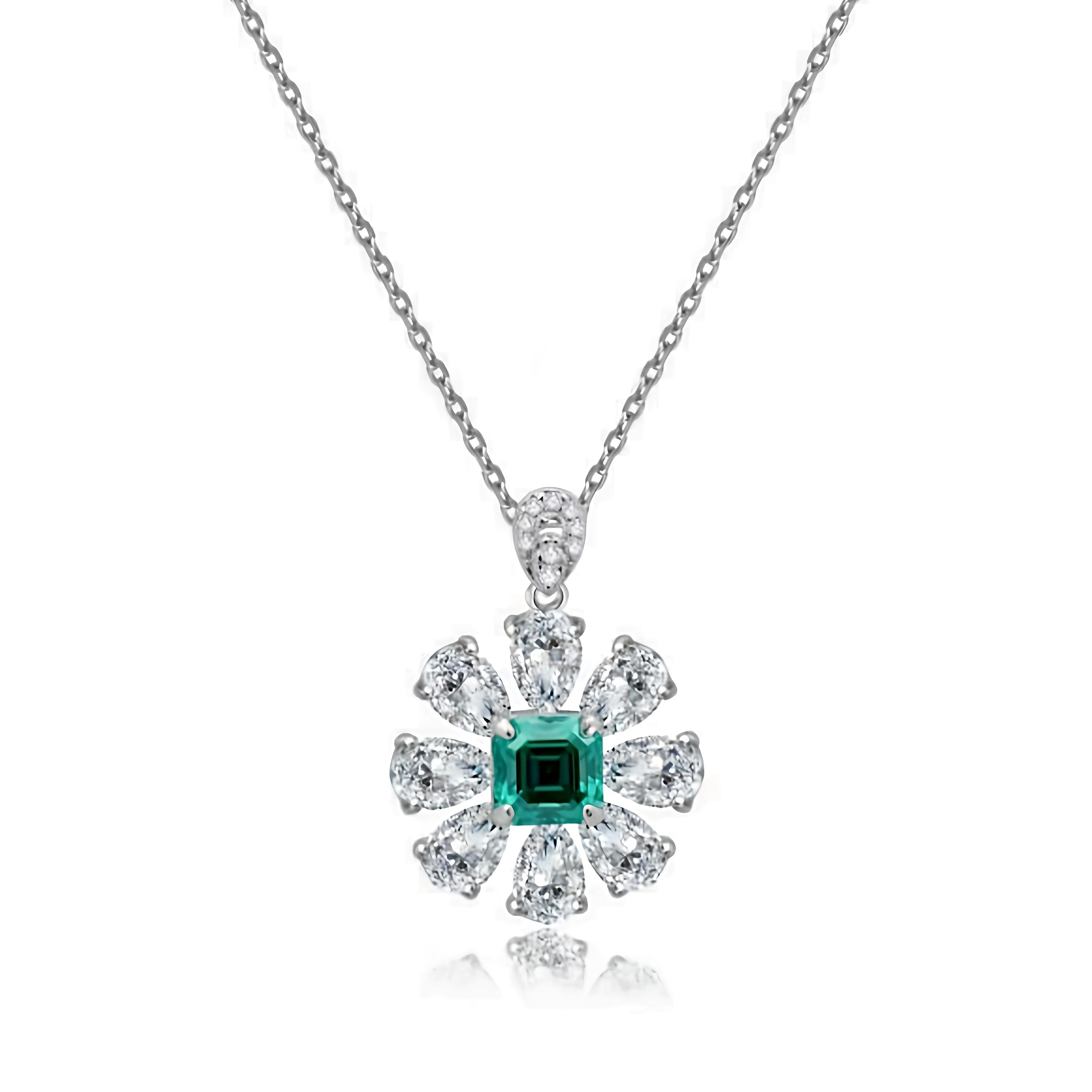 🌸 Floral Asscher Necklace 💚