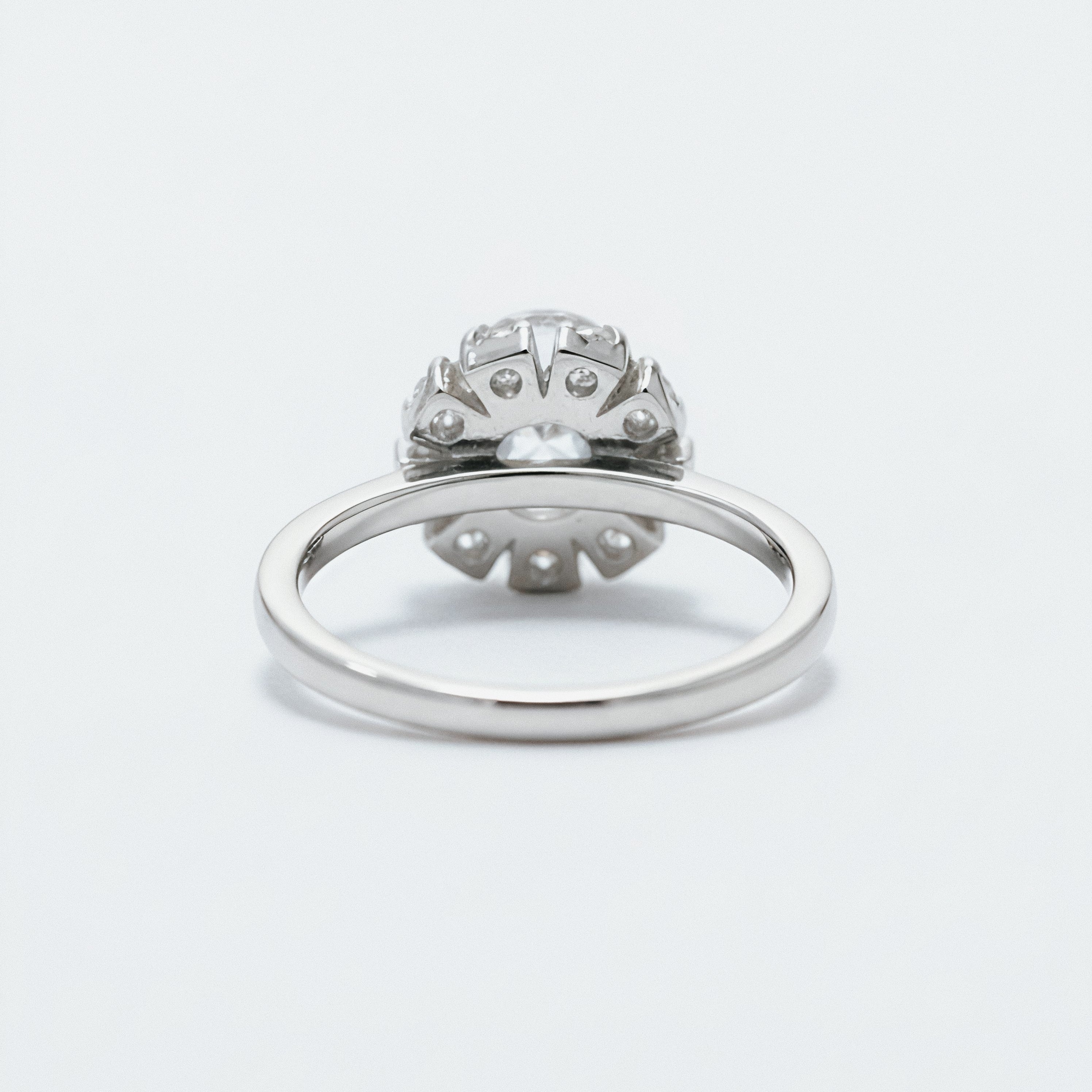 🌙 Starlight Pearl Bloom Ring 🌸