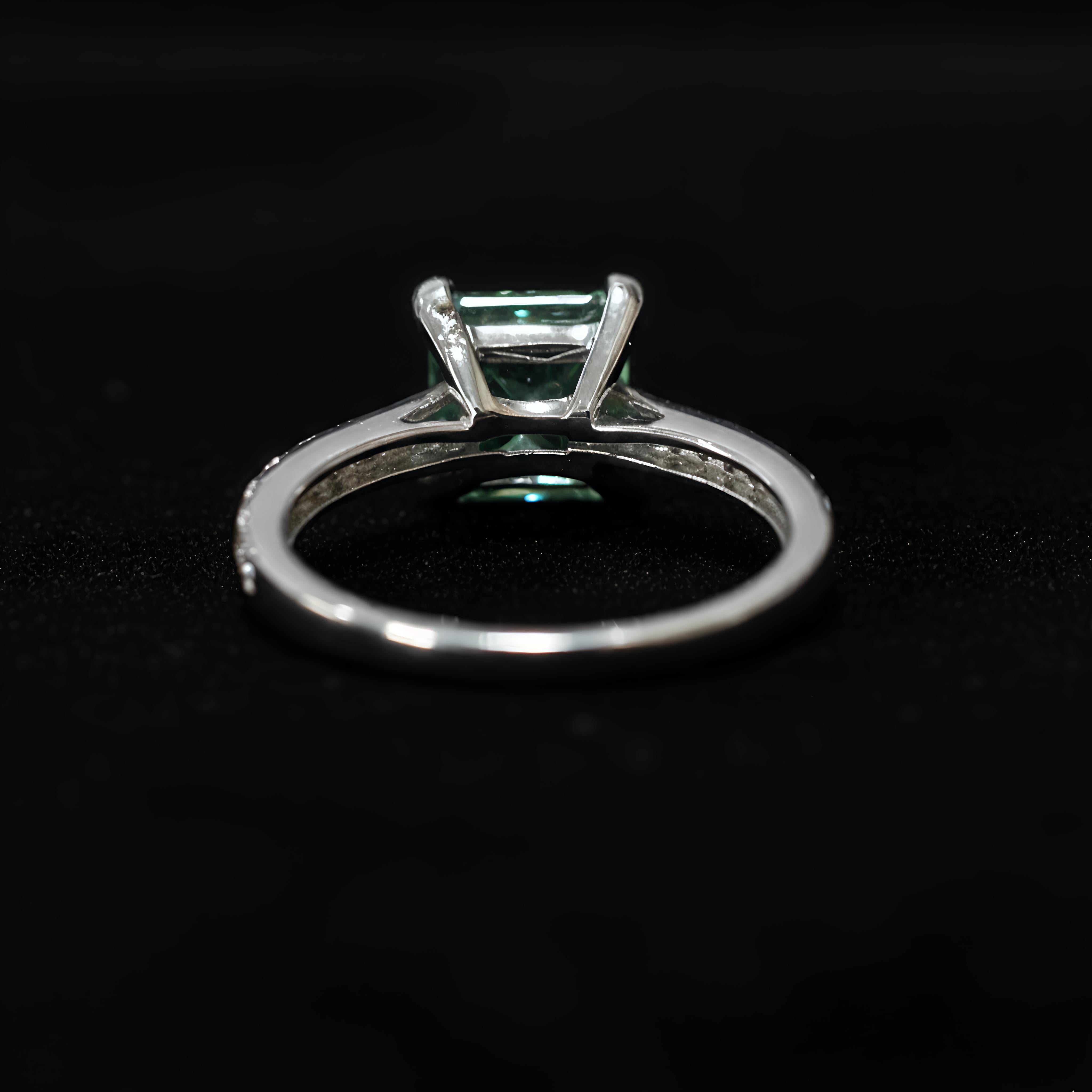 🌙 Aurora Princess Ring
“Where love meets light.”