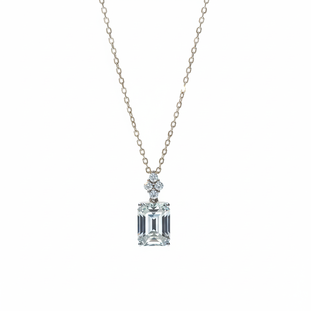 💎 Emerald Grace Diamond Pendant 💎